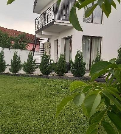 Accent Garden Apartment Deva Exterior foto